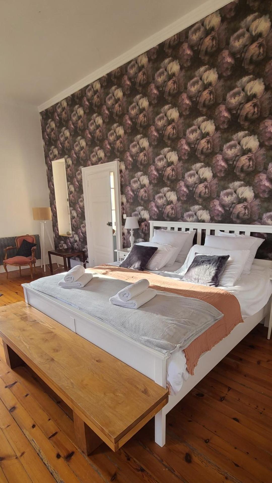 Bed and Breakfast Le Manoir Du Moulin De Madame Villeneuve-sur-Lot Habitación foto
