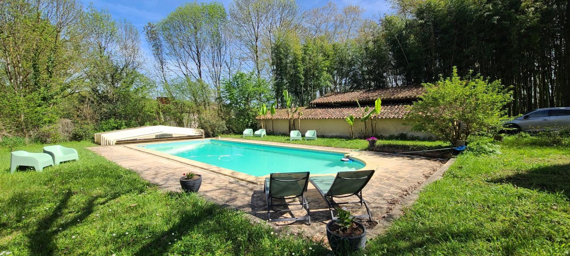 Bed and Breakfast Le Manoir Du Moulin De Madame Villeneuve-sur-Lot Exterior foto